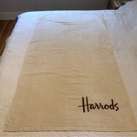 Oversized Jumbo Harrod’s of London Bath Sheet - Picture 6 of 7